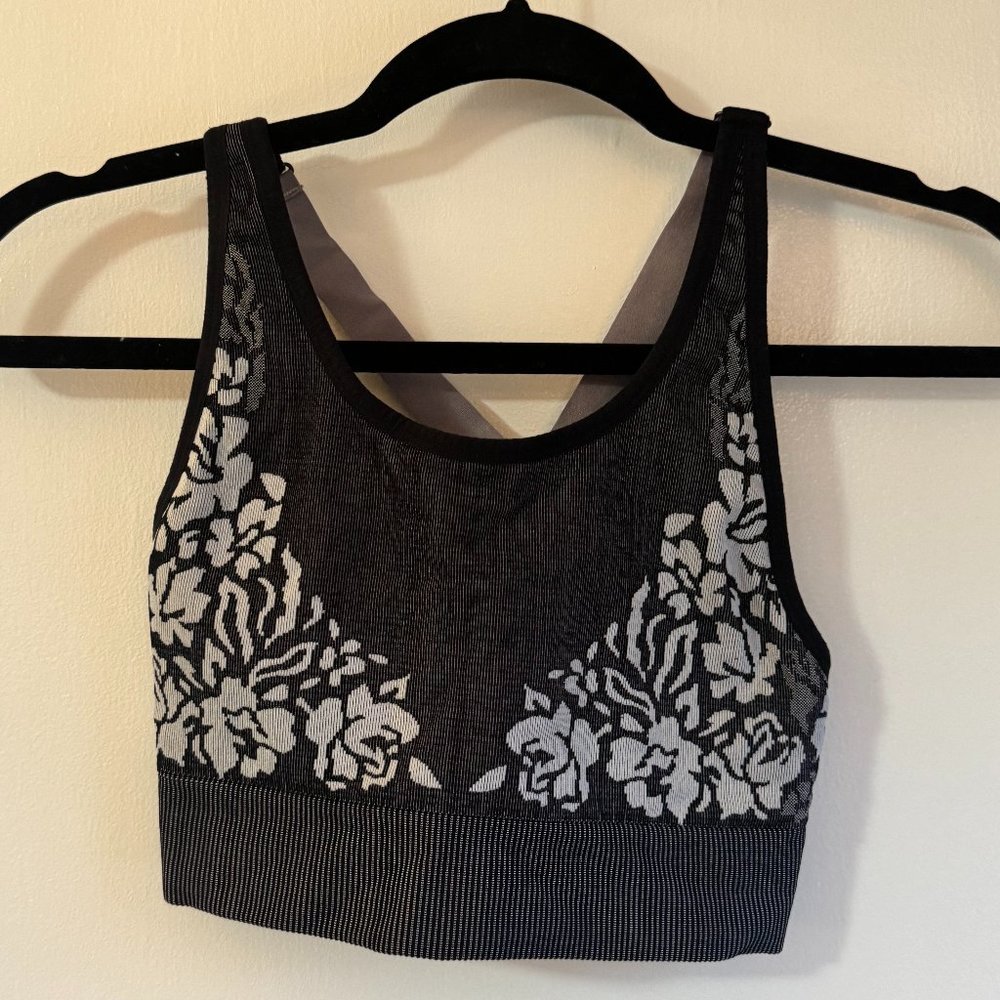 Fabletics Sporty Floral Black and Gray Women's Sports Bra Size XS